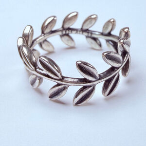 Pandora Laurel Leaf Wreath 925 Sterling Silver 8mm ALE Band Ring